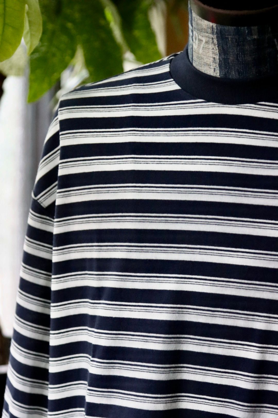 イズネス25AW BALLOON STRIPES LONG SLEEVE T SHIRT(1004AWCS03)NAVY x WHITE border