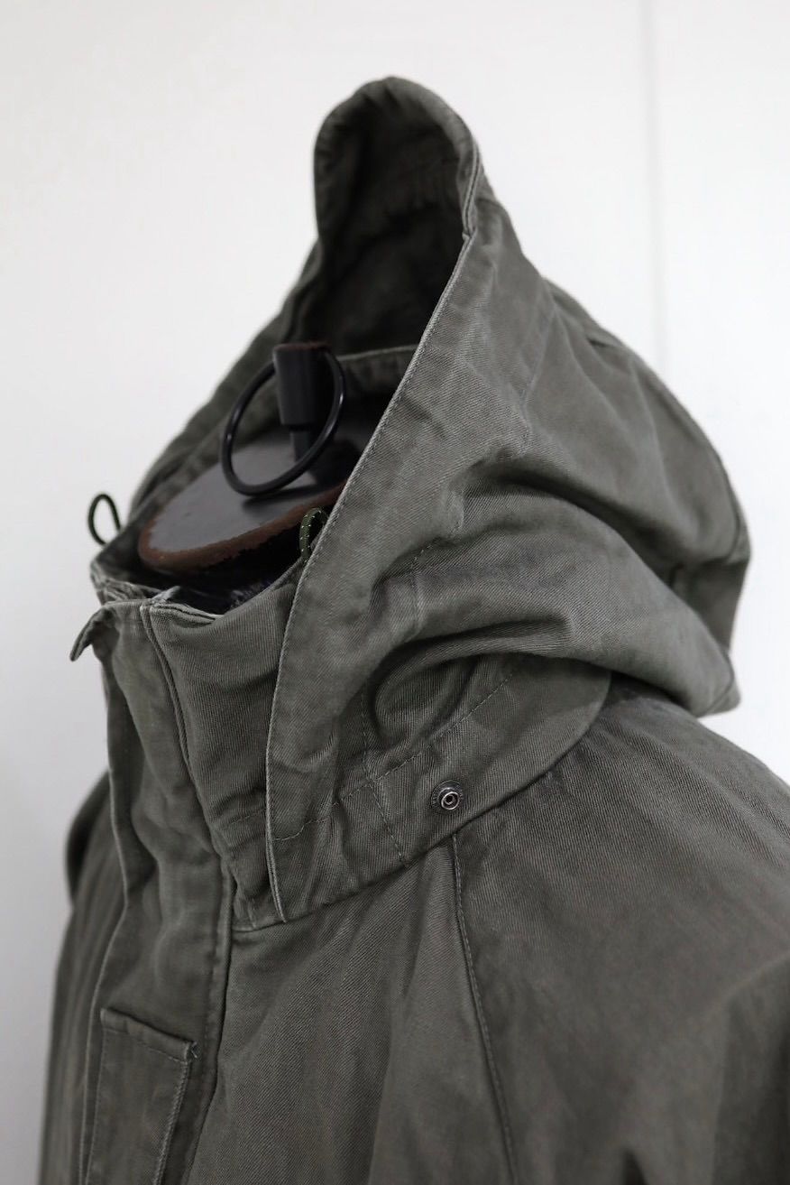 イズネス26AW  Ventilation Military Coat(26AW_27_1008AWCOAT02)KHAKI☆10月24日発売！
