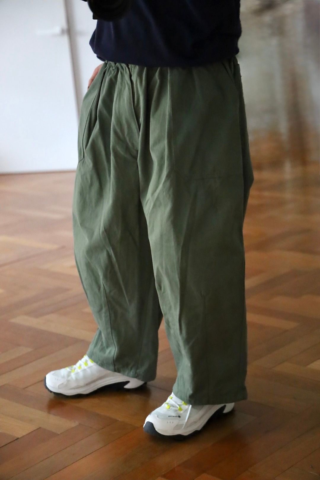 is-ness BALLOON BAKER PANTS"KHAKI"スタイル.2025.1.13.