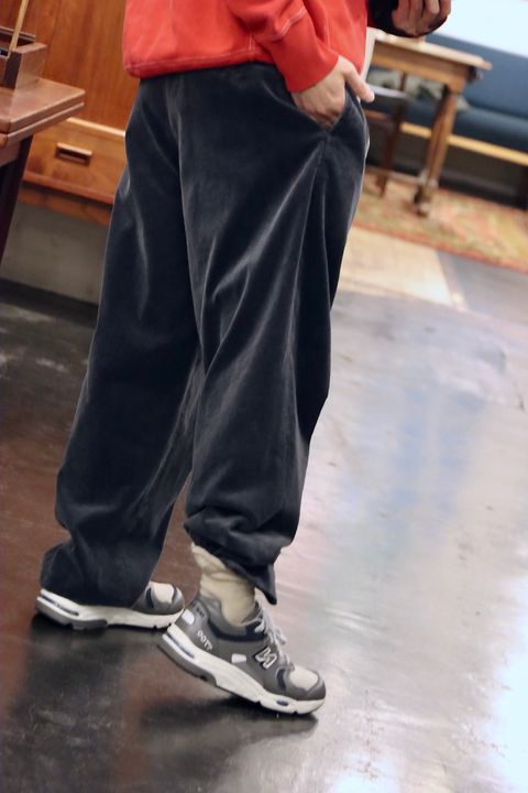 A.PRESSE 24SS Vintage Corduroy Trousers"GRAY"スタイル