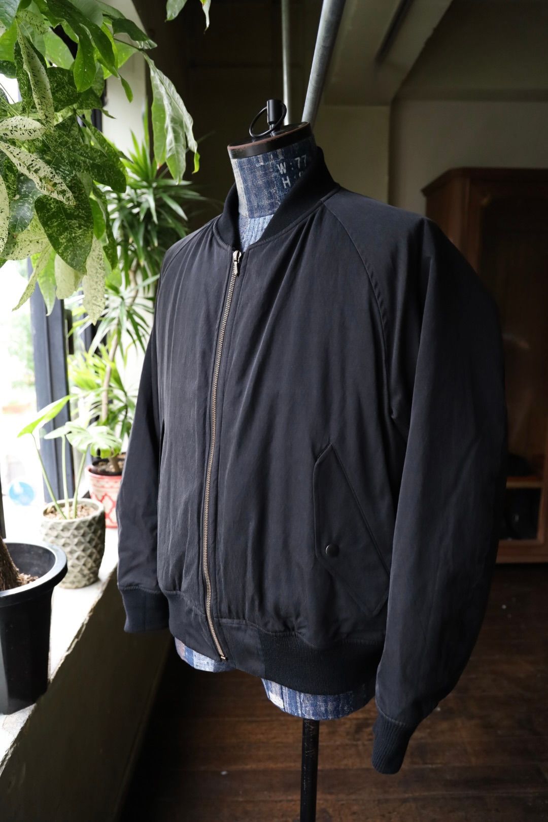 アプレッセ 2025 STYLE2 Silk Padding Jacket(25AAP-01-29)BLACK☆9月27日(土)発売！