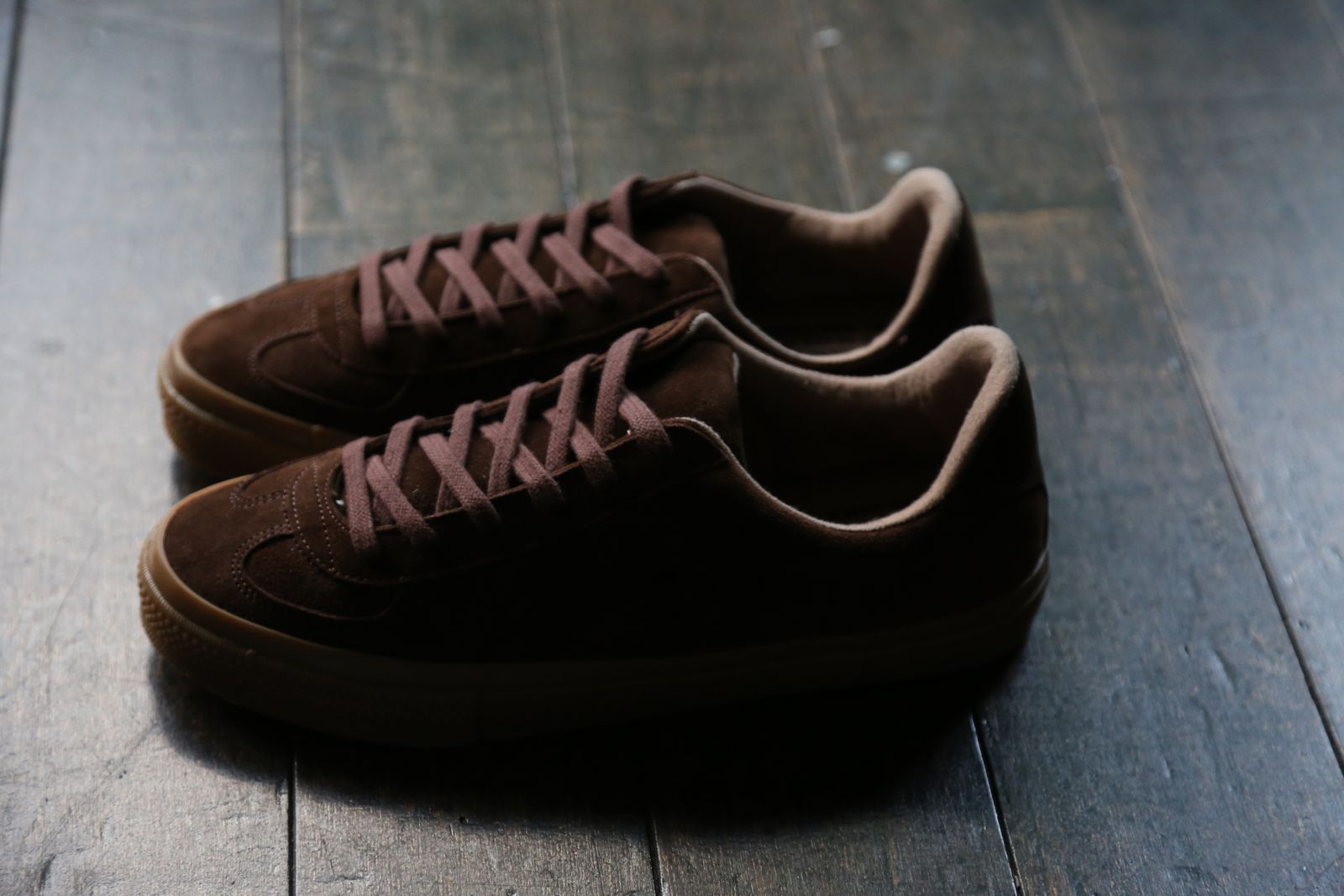 GERMAN MILITARY TRAINER(4700S)BROWN SUEDE