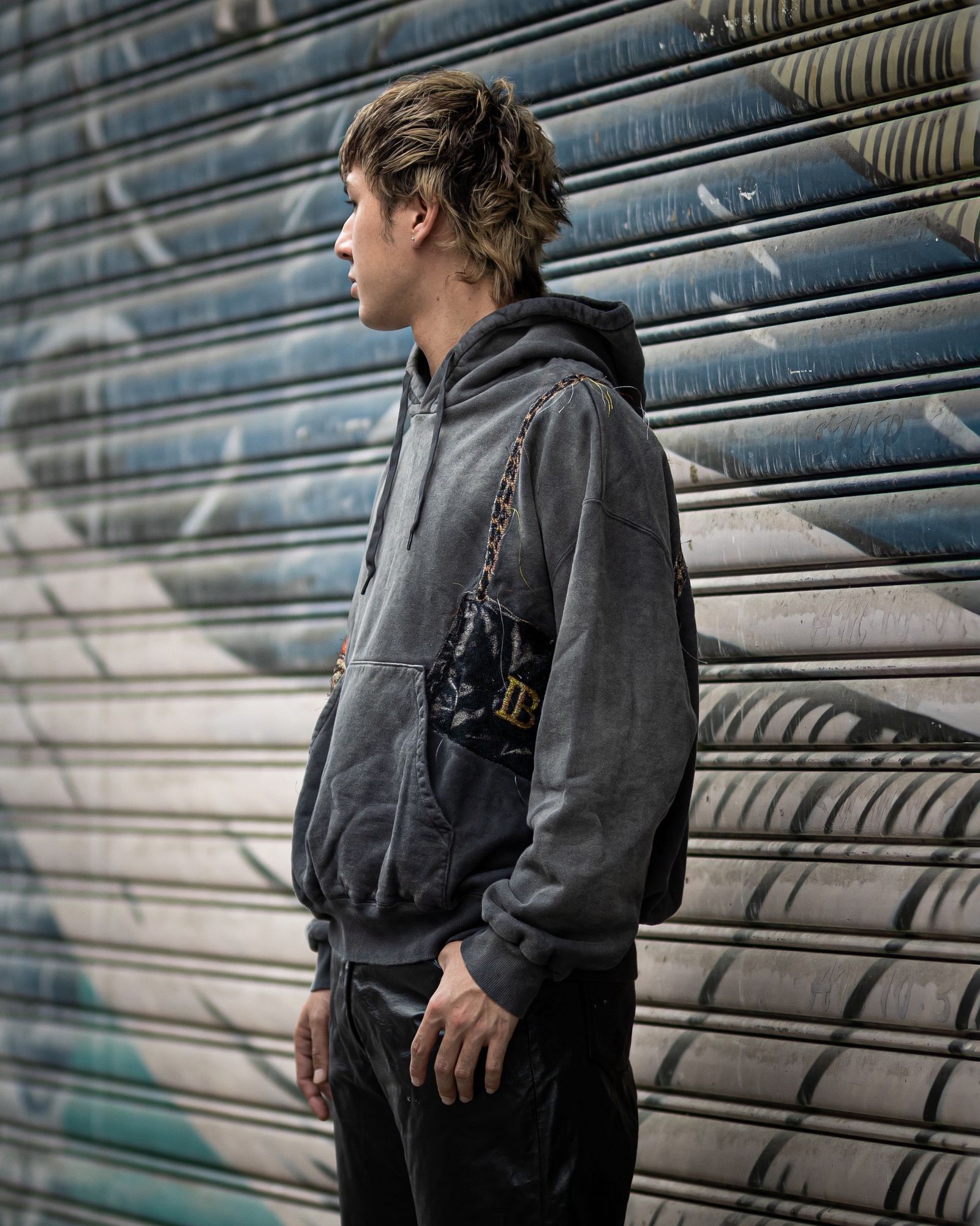 doublet ダブレット26AW TROMPE L’OEIL EMBROIDERY HOODIE (26AW07CS447)BLACK