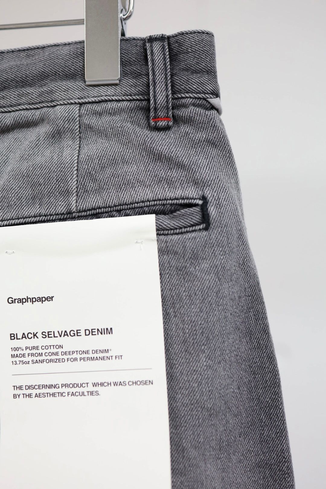 グラフペーパー Selvage Denim Two Tuck Pants(GU261-40061LB)BLACK_LIGHT FADE