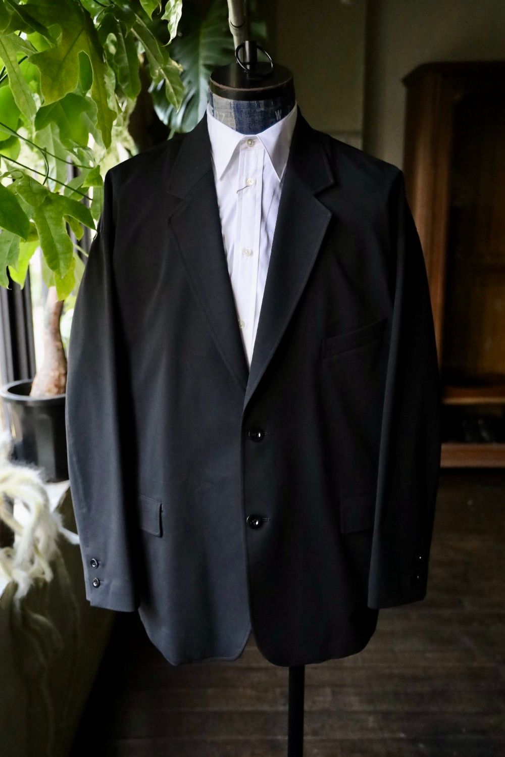 グラフペーパー25AW Compact Ponte Jacket (GM253-20039B)BLACK ☆7月12日(土)発売！