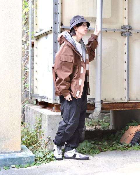 is-ness イズネス 23AW NINJA HOODIE SHELL JACKETスタイル