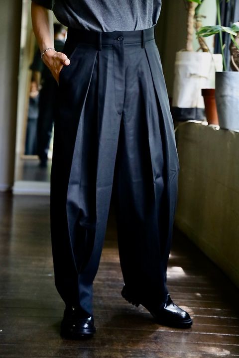 コムコム COMME des GARCONS 水っぽい ポリ縮絨キュロットパンツ 紺 XS 