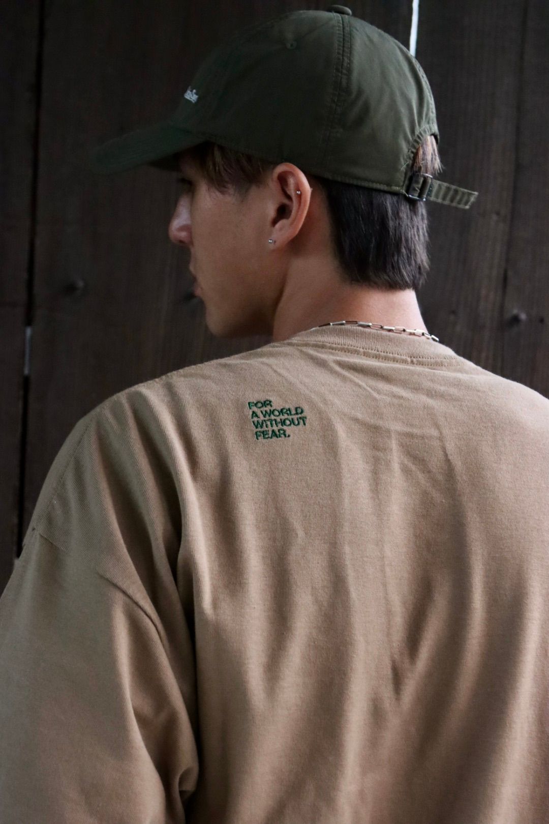 FreshService フレッシュサービス 23AW VIBTEX for FreshService “S/S CREW NECK TEE”スタイル