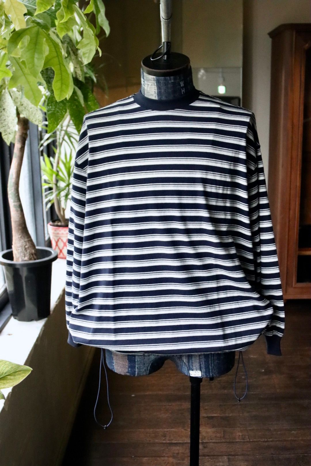 イズネス25AW BALLOON STRIPES LONG SLEEVE T SHIRT(1004AWCS03)NAVY x WHITE border