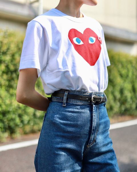 プレイコムデギャルソン REDハート With Blue Eyes Tシャツstyle.2023.6.23
