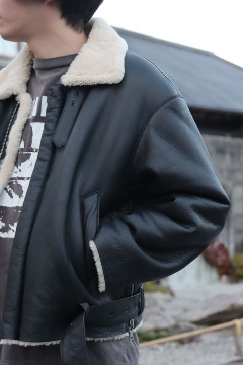 YOKE DETACHABLE COLLAR BOMBER JACKET style.2021.10.17.