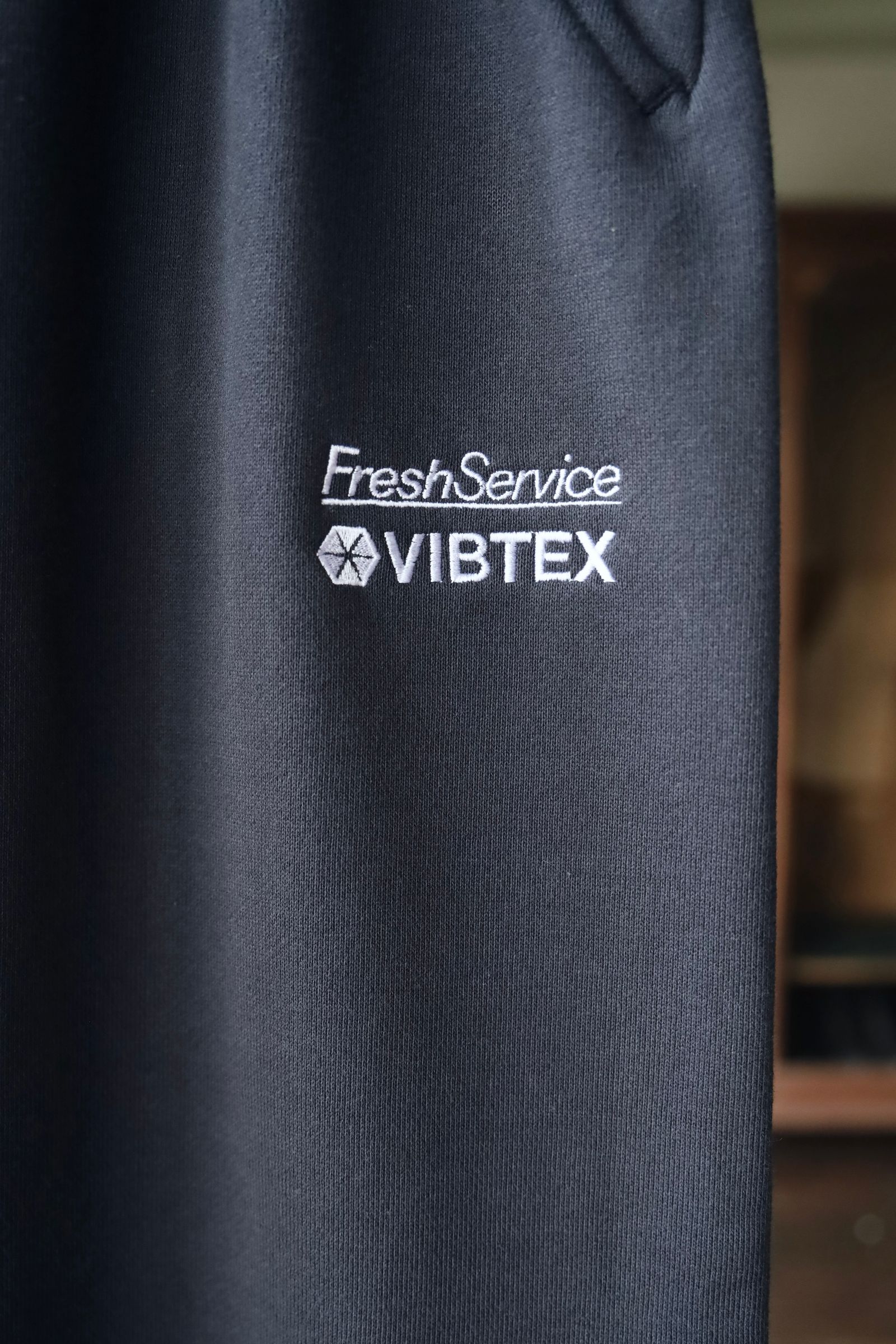 フレッシュサービス VIBTEX for FreshService SWEAT PANTS (GRAY)