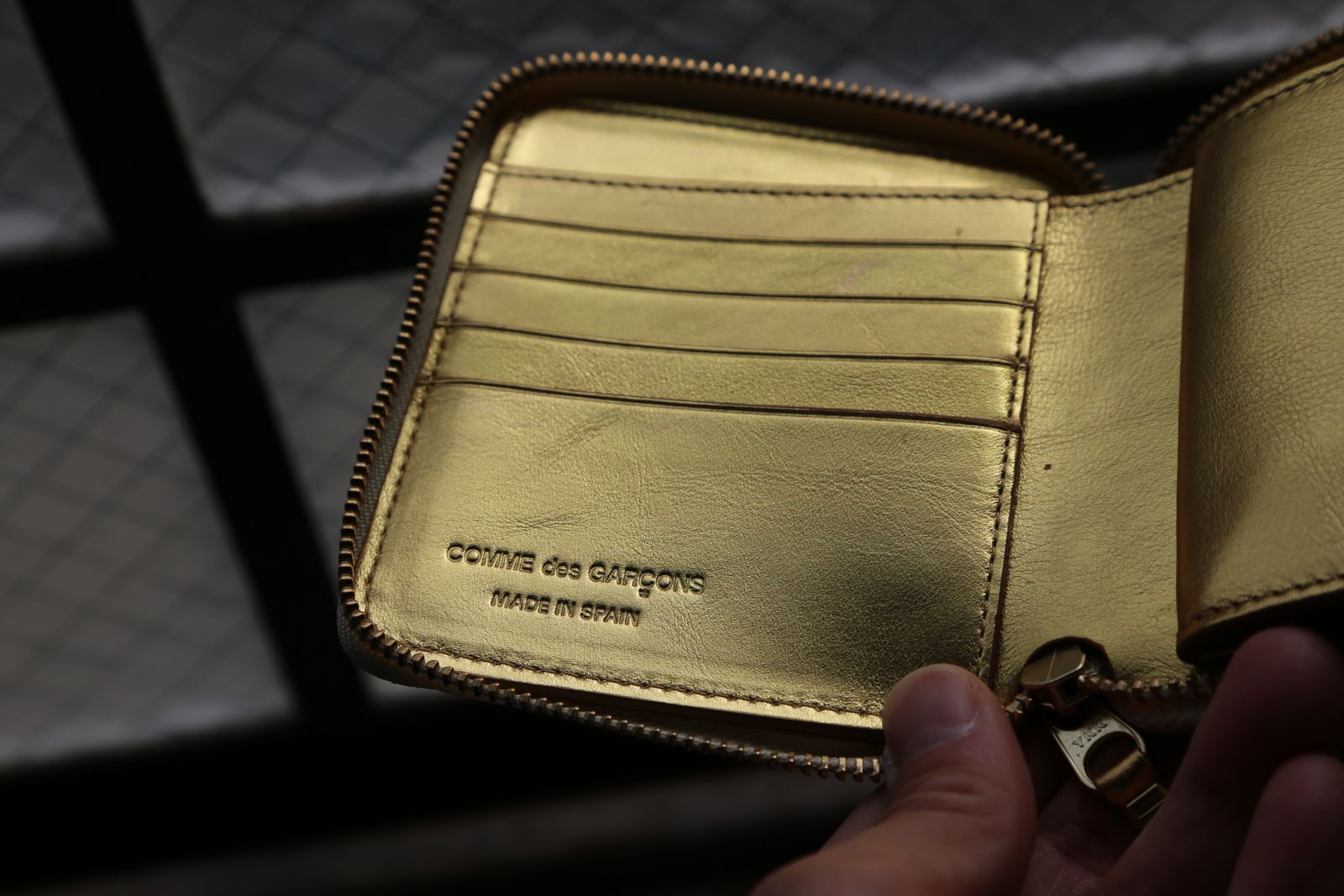 Wallet COMME des GARCONS - コムデギャルソン 二つ折りZIP財布SA2100G