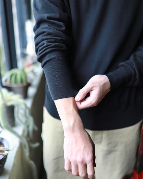 A.PRESSE 23SS Cashmere High Gauge Crew Neck Sweaterスタイル