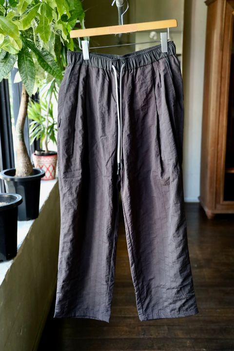 S.F.C 25FW エスエフシー NEW WIDE TWO TUCK PANTS(STITCHED NYLON) (SFCFW25P06)D.Grey☆9月20日(土)発売！