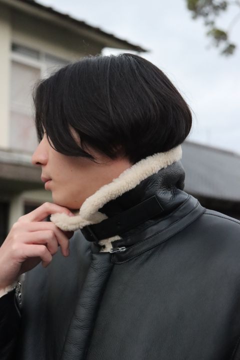 YOKE DETACHABLE COLLAR BOMBER JACKET style.2021.10.17.