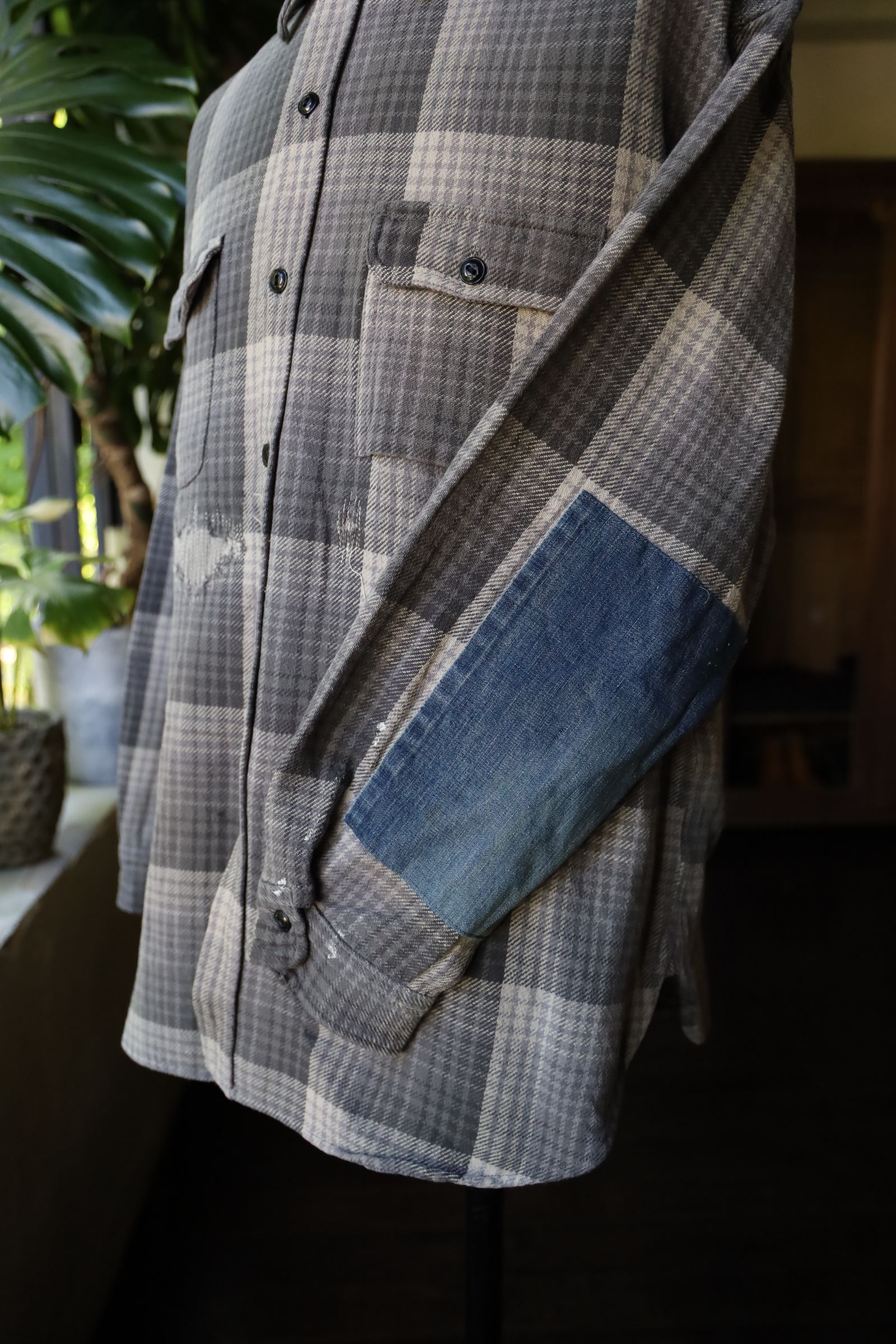 BOW WOW バウワウ DELUXE FLANNEL SHIRTS REPAIRED (BW242-DFSR)CHACOAL×GRAY REPAIRED☆10月19日(土)11:00発売！