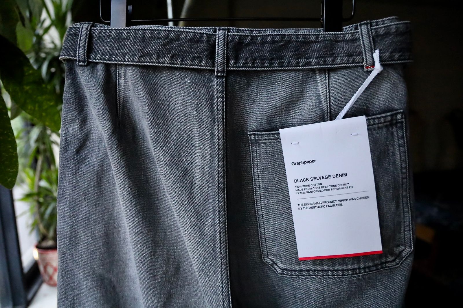 グラフペーパー25AW Selvage Denim Belted Pants(GU253-40064LB)BLACK_LIGHT FADE