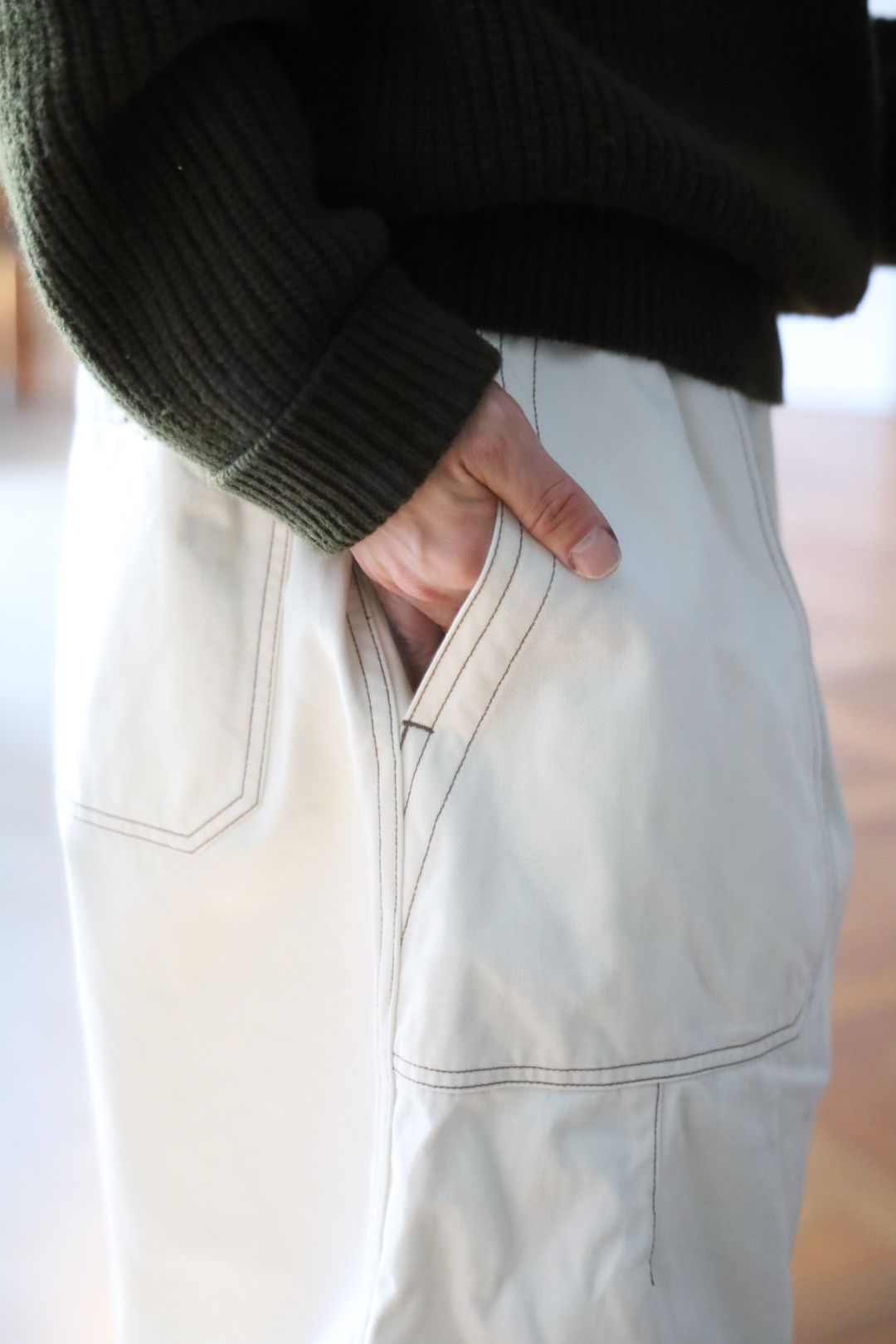 is-ness BALLOON BAKER PANTS"OFF WHITE"スタイル.2025.1.13.
