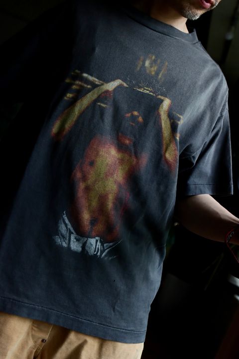 セントマイケル 23SS WE LIVE HELL SS TEEスタイル