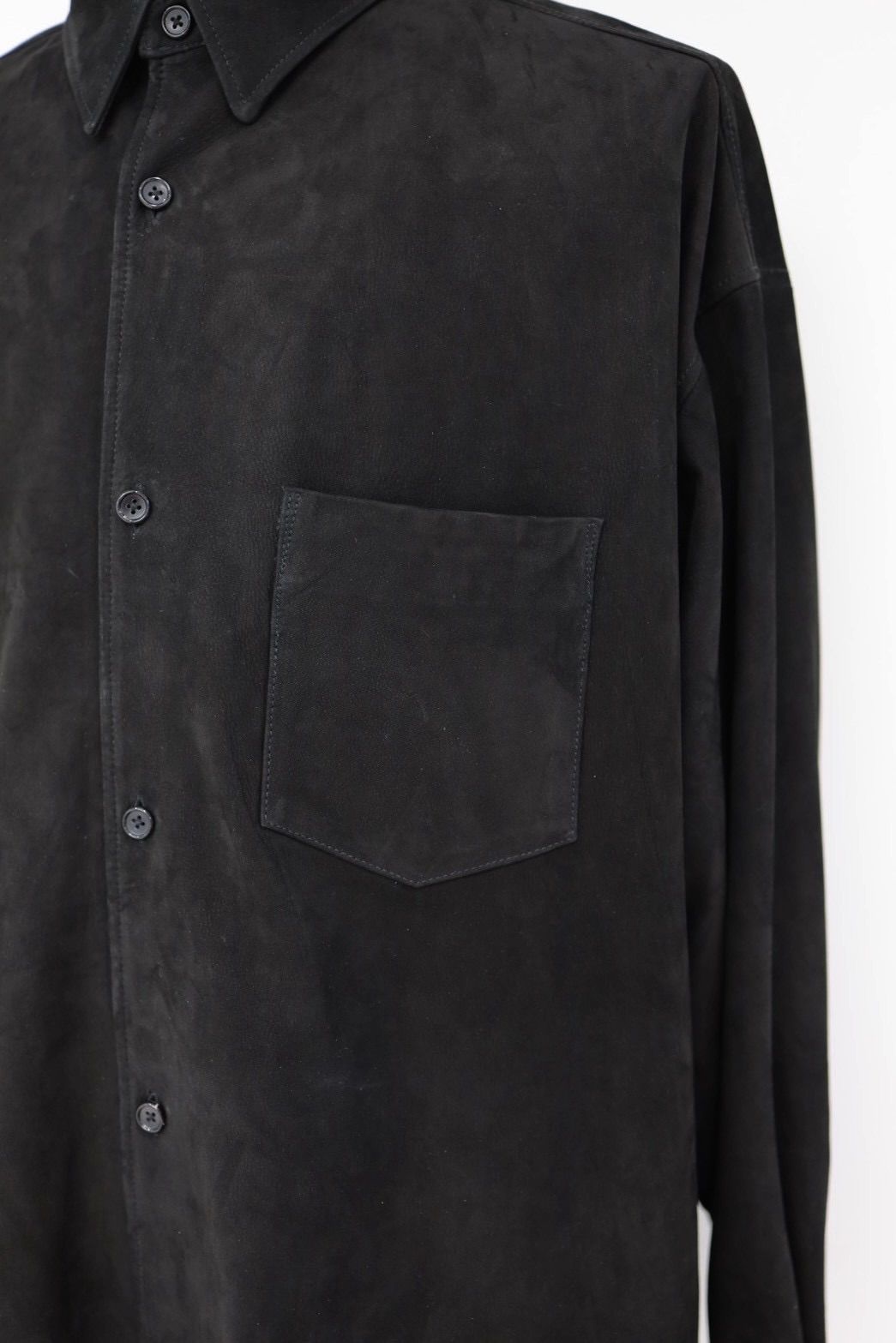 グラフペーパー26SS Cow Nubuck Leather L/S Oversized Regular Collar Shirt(GU261-50406)BLACK☆2月28日(土)発売！