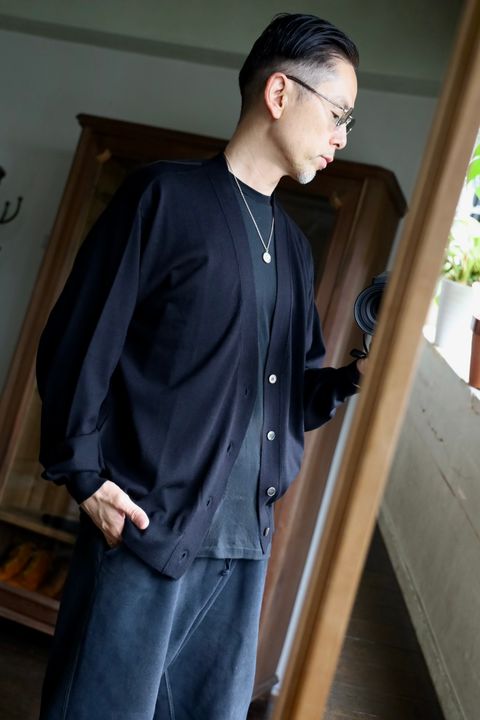 A.PRESSE 2025 STYLE2 Wool Cotton High Gauge Cardiganスタイル