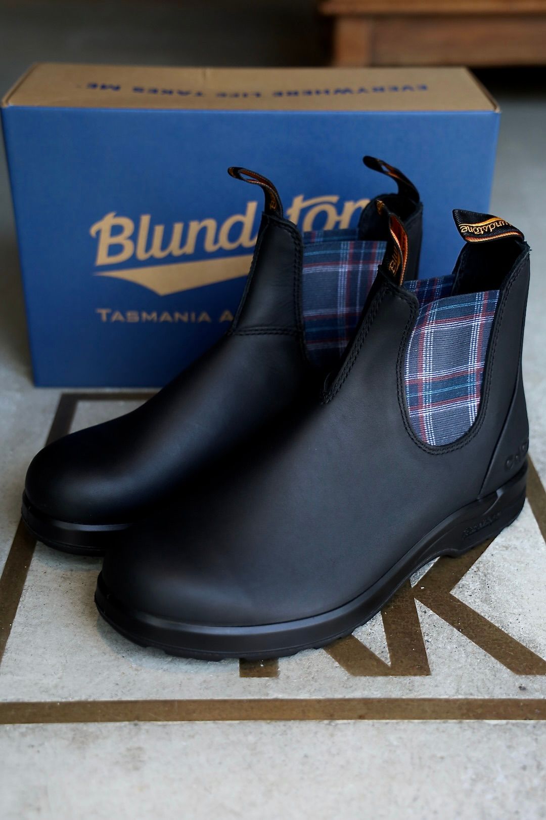 コムデギャルソンオム25FW BLUNDSTONEサイドゴアブーツ(HP-K103-001)BLACK☆新作発売！