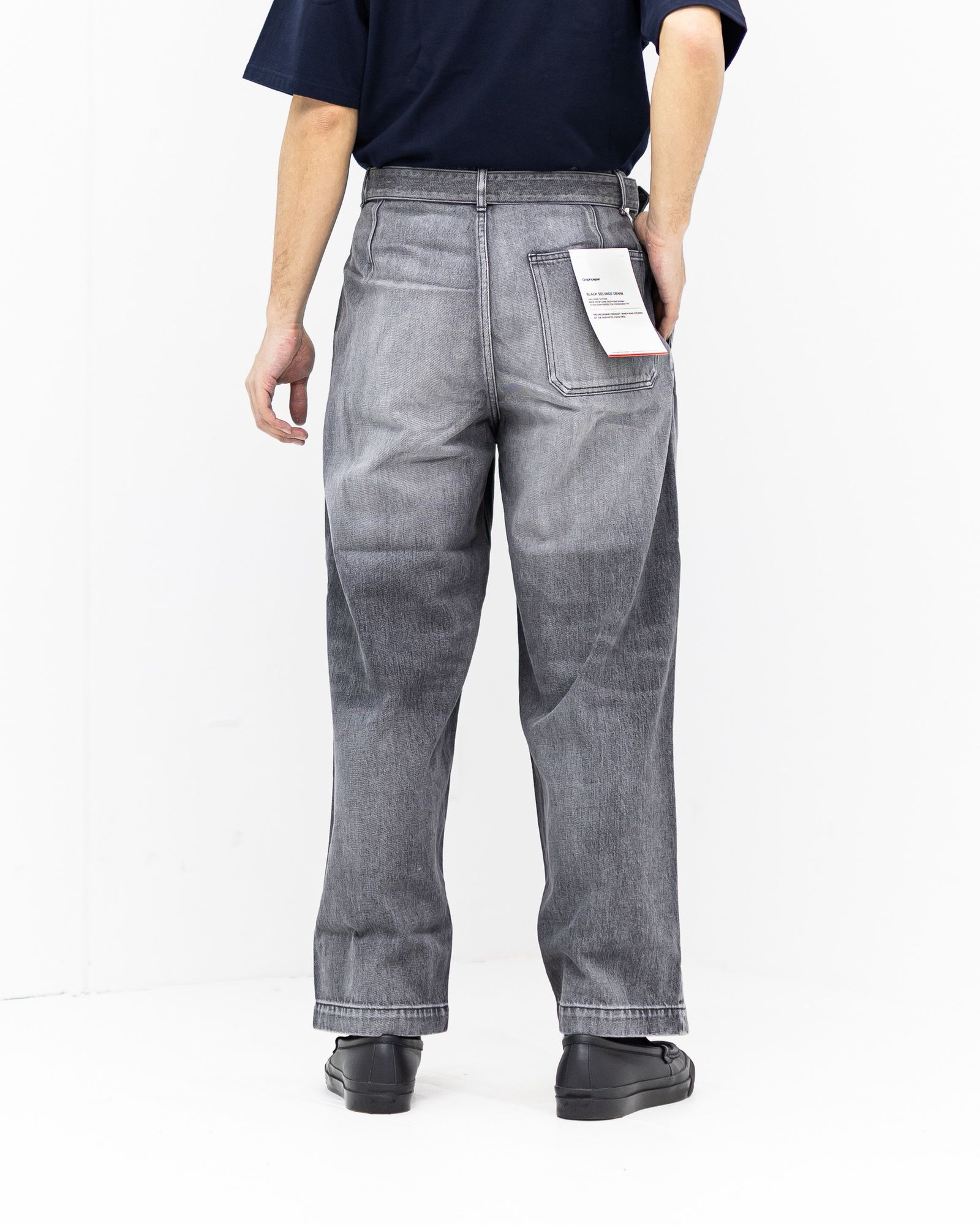 グラフペーパー Selvage Denim Belted Pants(GU261-40064LB)BLACK_LIGHT FADE★1月24日(土)発売！