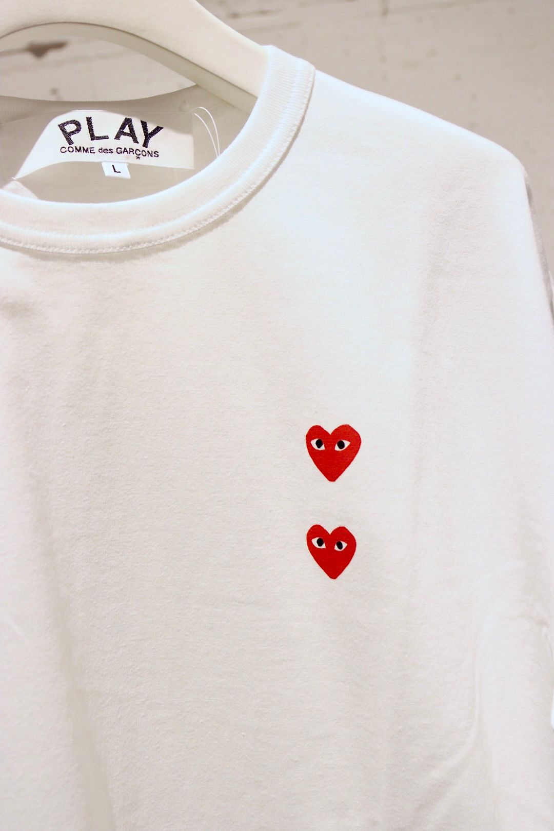 プレイコムデギャルソン PLAY VERTICAL 4 HEART L/S T-SHIRT RED HEART(AX-T339-051)WHITE -  XS