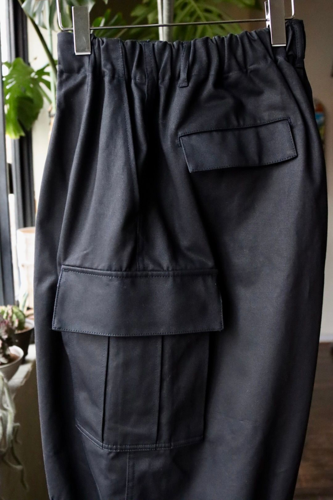 イズネス23SS バルーンカーゴパンツ BALLOON CARGO EZ PANTS(1004AWPT04)NAVY