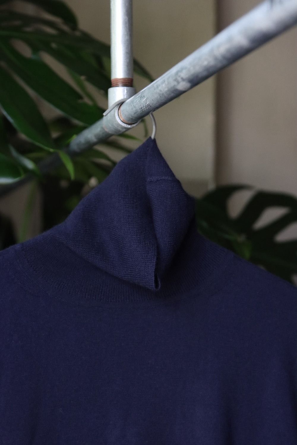アプレッセ22FW High Gauge Turtleneck Sweater (22AAP-03-04H)NAVY