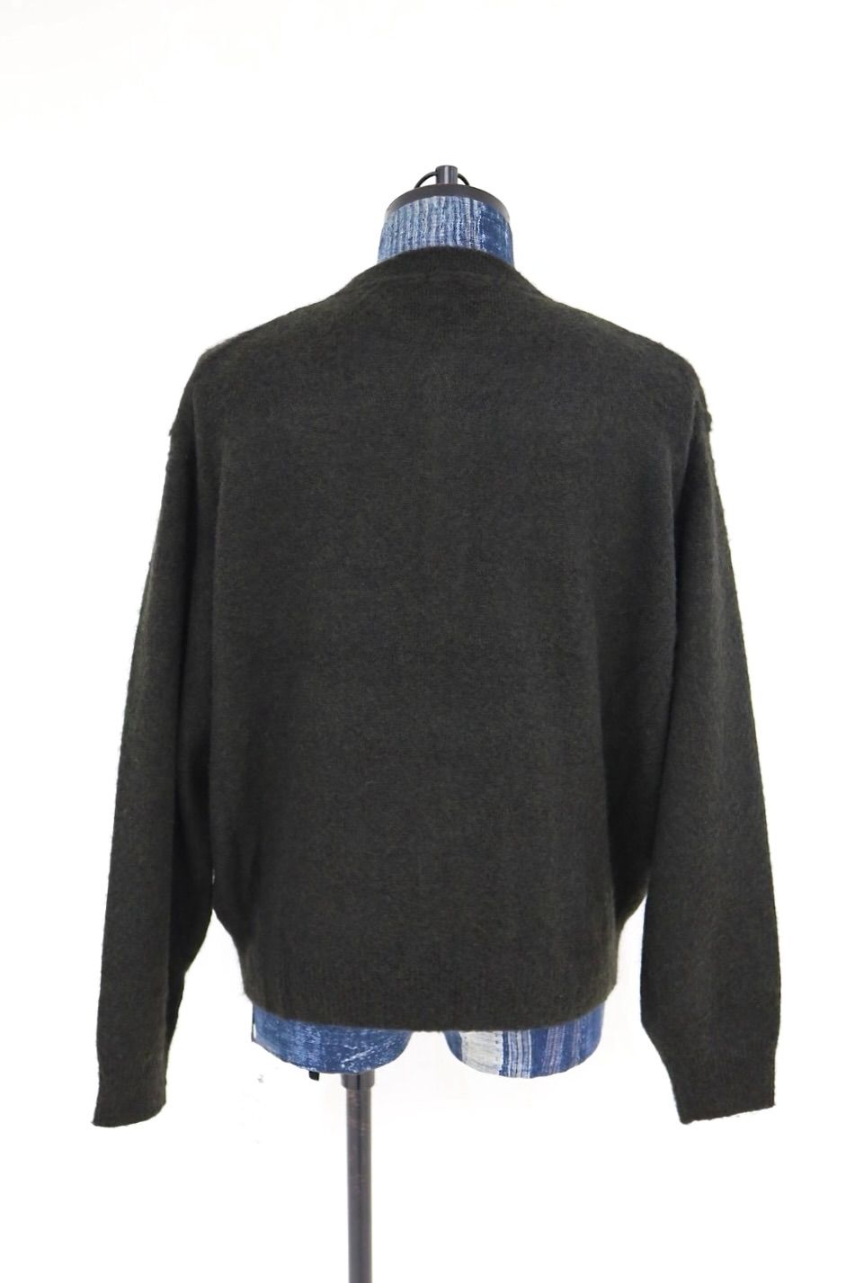 アプレッセ 2026 STYLE2 Brushed Cashmere Middle Gauge Henley Neck Sweater(26AAP-03-09)OLIVE☆10月3日(土)新作発売！
