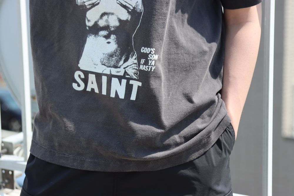©SAINT M×××××× 22SS DMJ SS TEE   style.2022.4.6. ※4月9日(土)発売