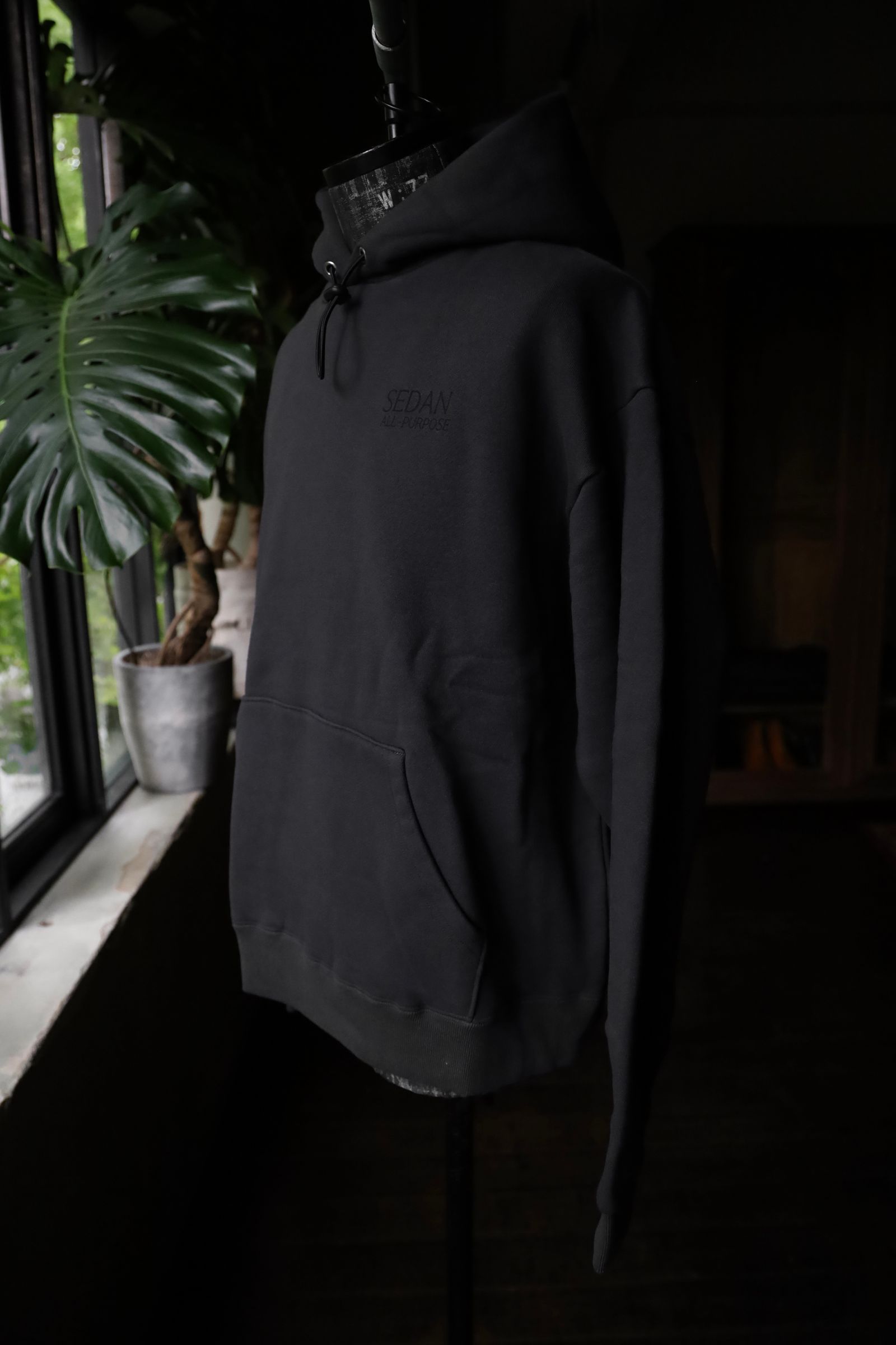 セダンオールパーパス FW24 OG Logo Elastic Cord Hoodie(SD24F-CT04) Charcoal