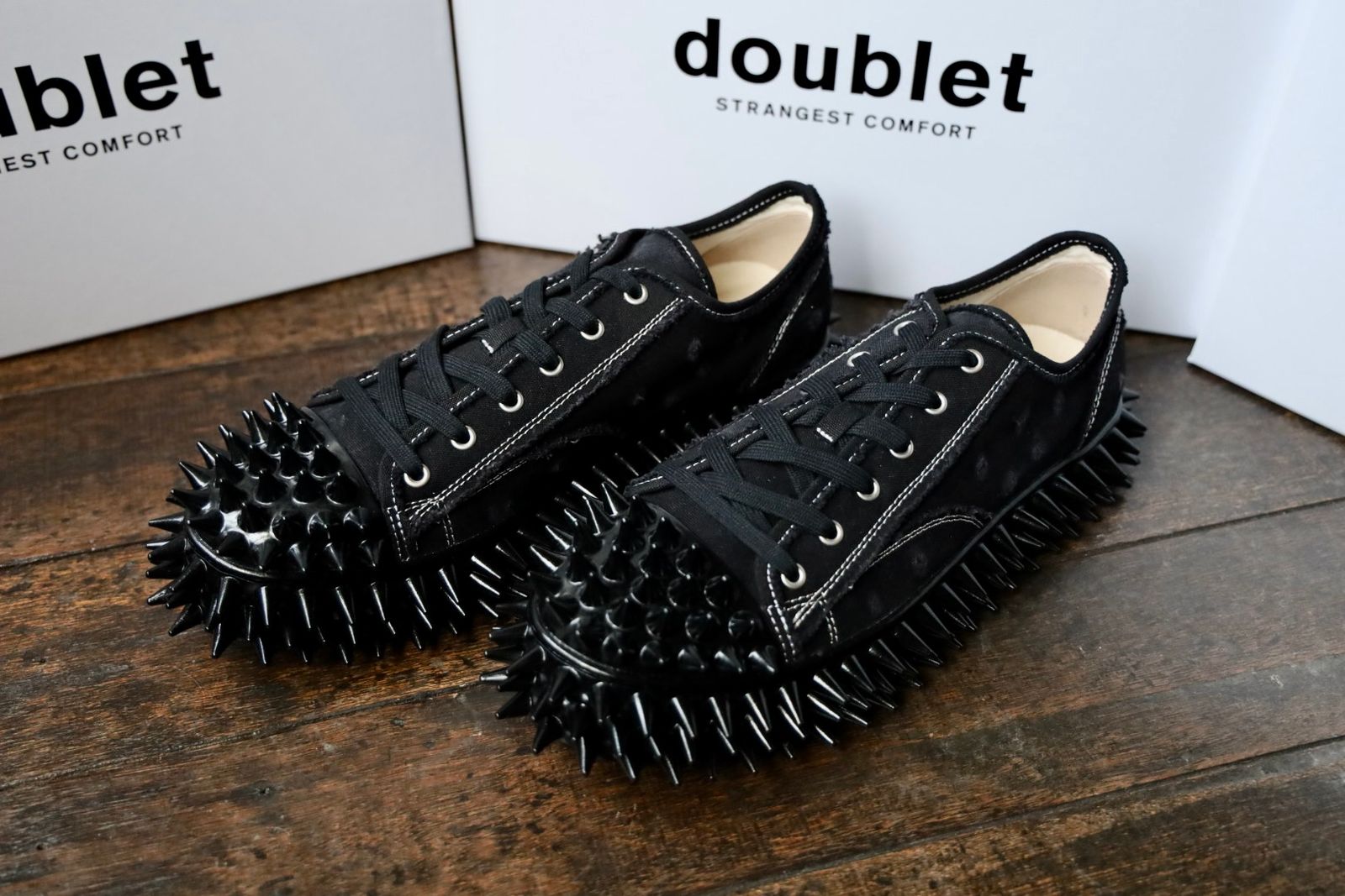 【関税込み】doublet ブラック Spiky キャンバス スニーカー doublet SPIKY CANVAS SNEAKER BLACK（ダブレット スパイキー