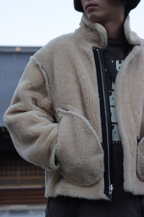 YOKE DETACHABLE COLLAR BOMBER JACKET style.2021.10.17.