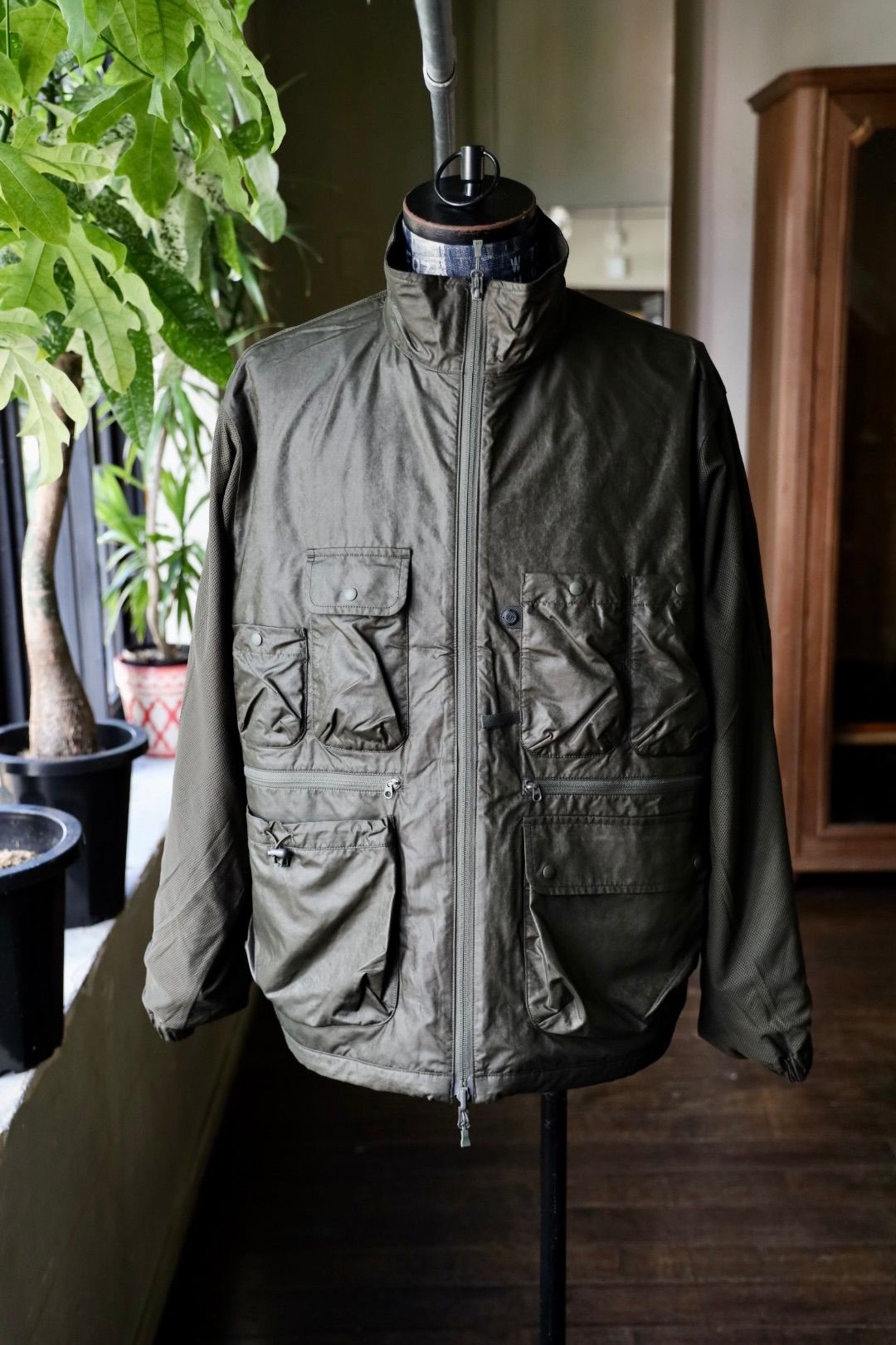 DAIWA PIER39 25FW TECH REVERSIBLE BRITISH HUNTER WINDBREAKER JACKET(BJ-72025W)D.GREEN