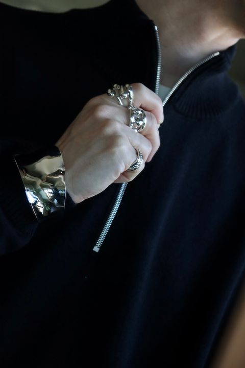 ATON エイトン 23SS WOOL WASHI HALF ZIP SWEATERスタイル