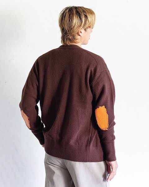 YOKE PAINTED ELBOW PATCH CARDIGAN(BROWN)スタイル 8月24日(土)新作発売！