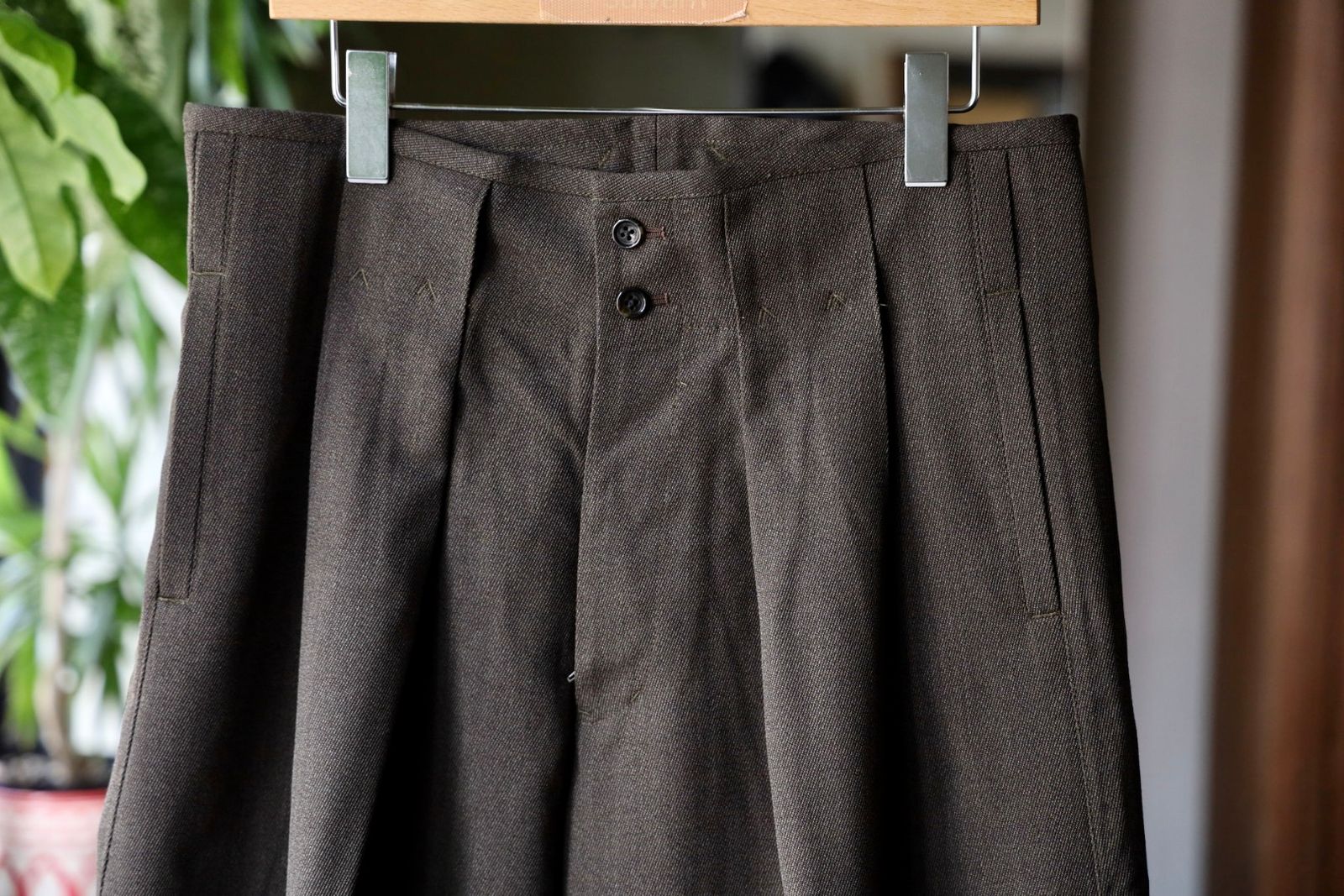 イズネス25AW PHOENIXX TRUSERS(25AW_16_1004AWPT02)BROWN☆8月23日(土)発売！