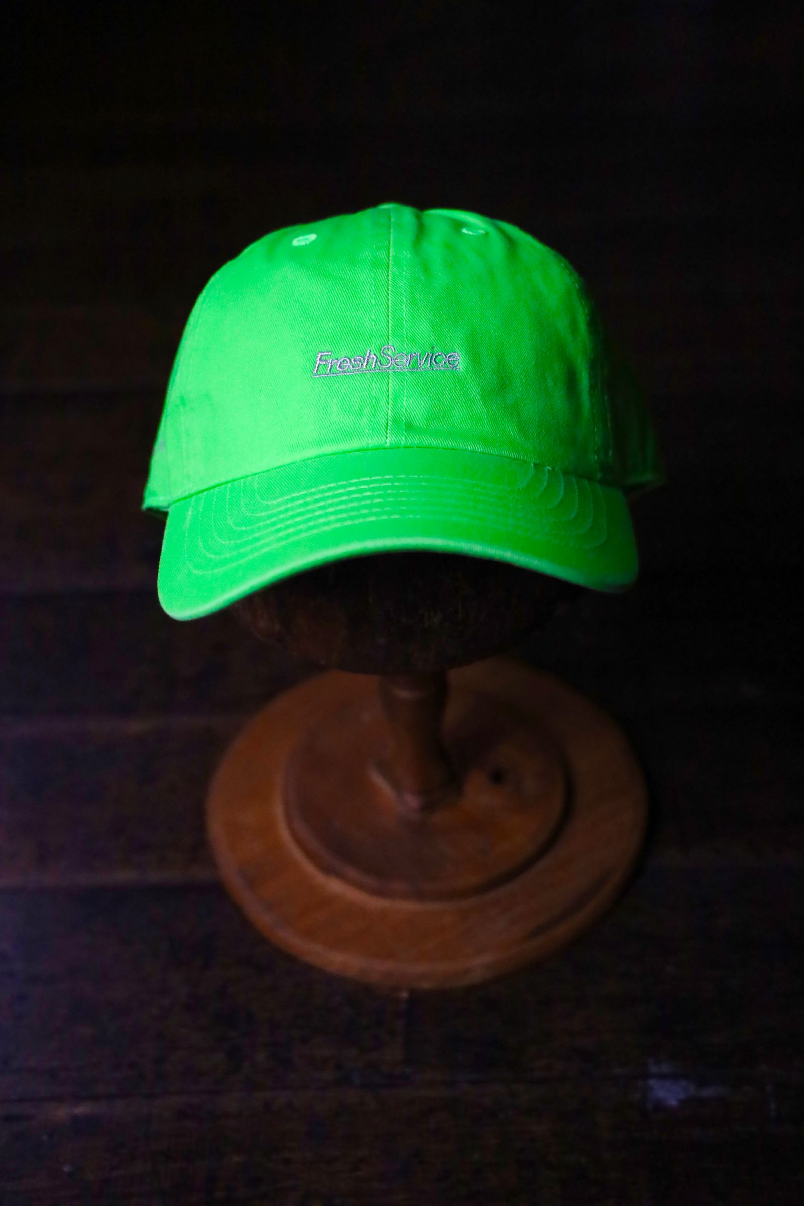 FreshService - フレッシュサービス キャップ CORPORATE CAP(NEON GREEN) | mark