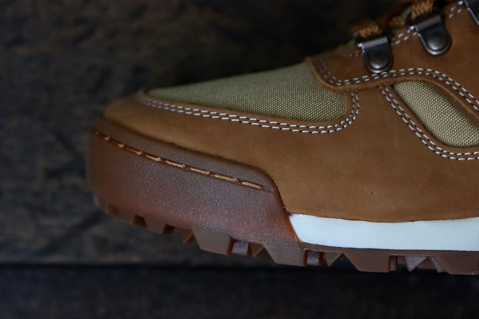 eYe JUNYA WATANABE MAN × New Balance Rainier