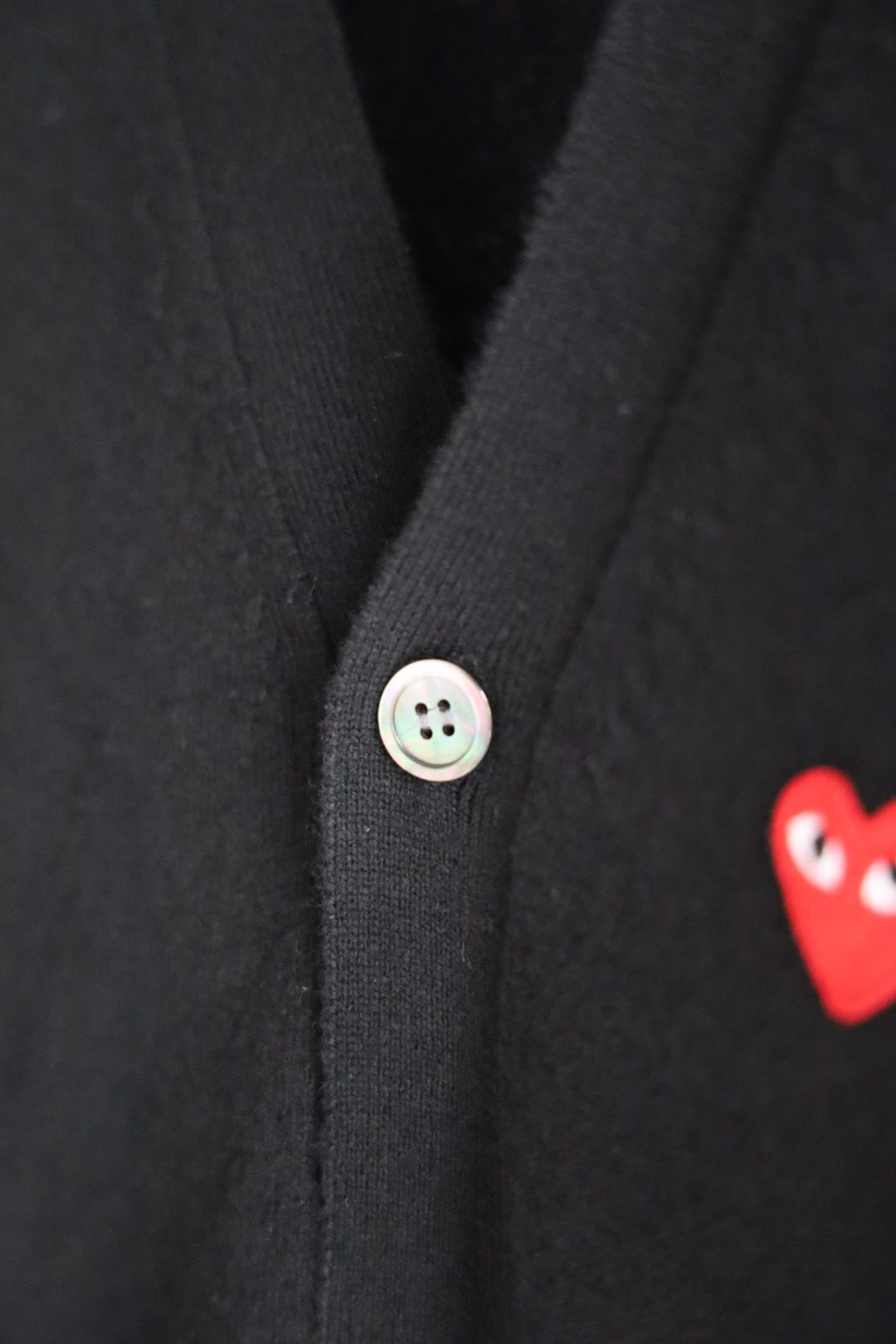 PLAY COMME des GARCONS - プレイコムデギャルソン V-NECK