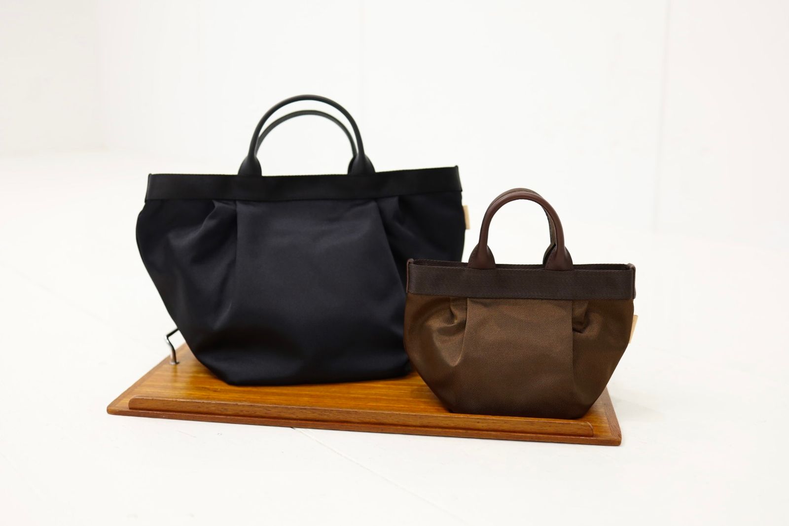 エンダースキーマ バッグ 2tuck tote S(yv-b-2ts)dark brown☆1月10日(土)発売！