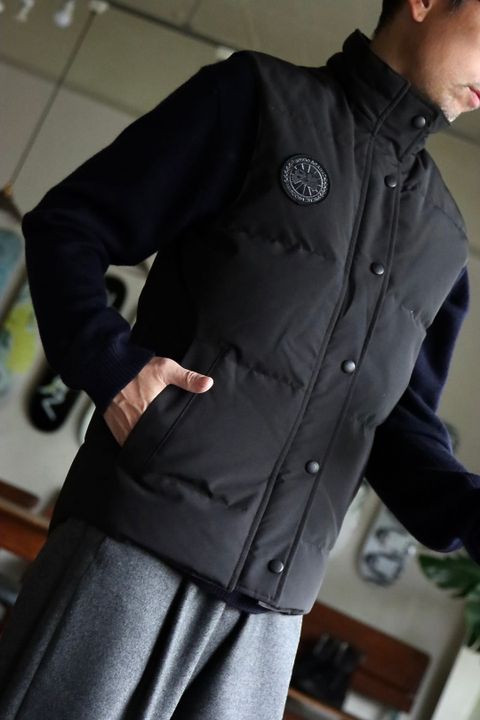 カナダグース GARSON VEST BLACK LABELスタイル.2022.9.27.