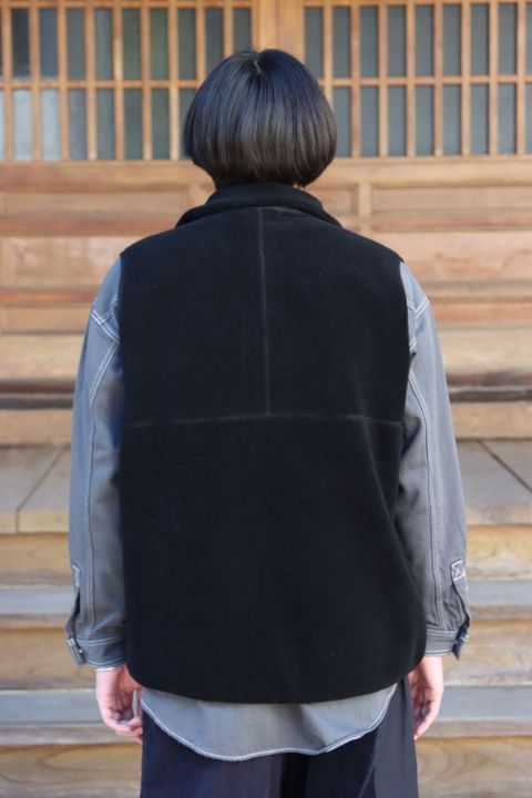 Graphpaperb Wool Boa Zip-Up Vest(GU213-70205B) style.2021.10.10