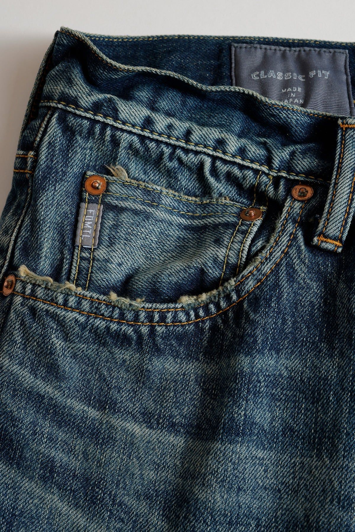 ファンダメンタル デニムパンツ CLASSIC FIT DENIM CS129 (FA25MG129)INDIGO