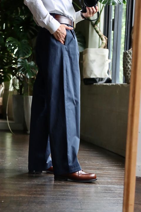 アプレッセ22FW Chino Trousersスタイル