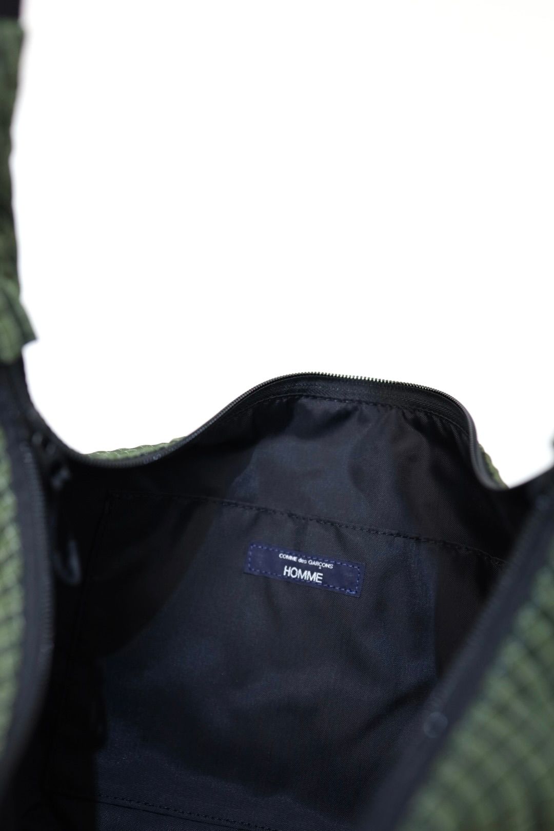 コムデギャルソンオム エステルグリッドショルダーバッグ(HQ-K202-051)KHAKI x WHITE☆2月6日(金)発売！