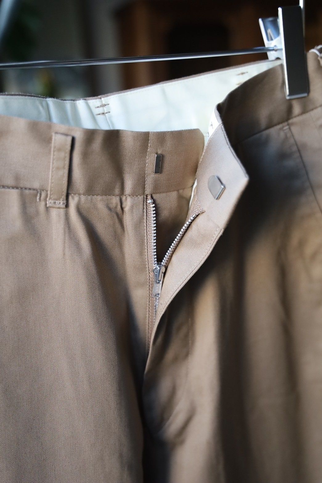 FOUNDOUR - ファウンダ 25SS TWILL PANT(015FD251015)BEIGE | mark
